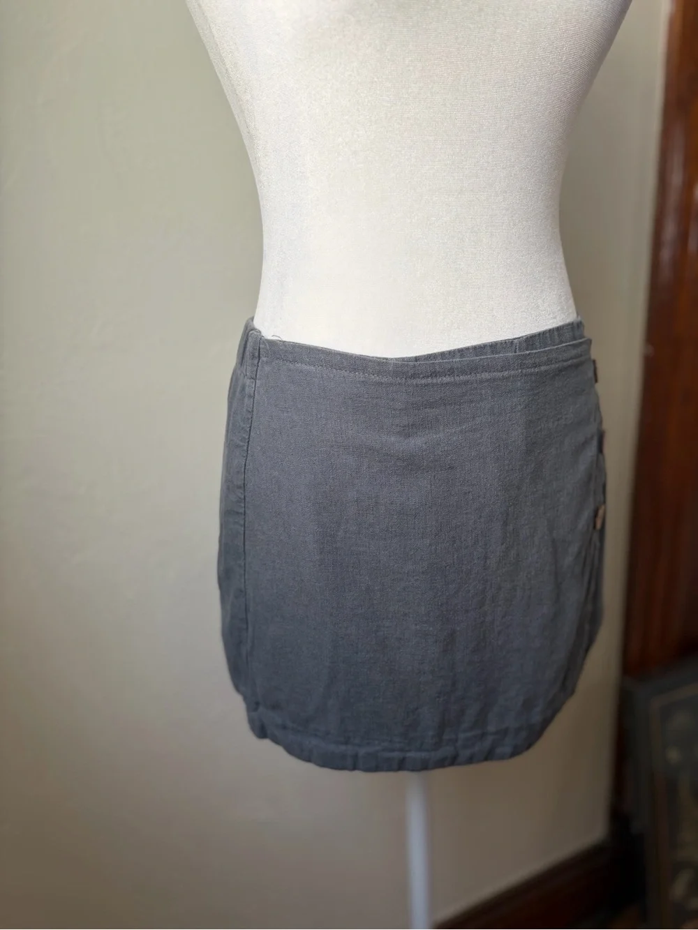 Love Tree Gray Linen Blend Wrap Skort Button Front Elastic Back Large